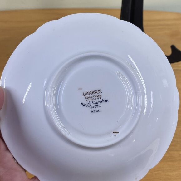 Vintage Windsor Bone China Royal Canadian Tartan Teacup & Saucer Made in England - Picture 6 of 16